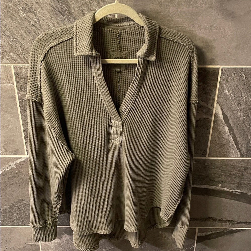 Aerie vneck knit waffle